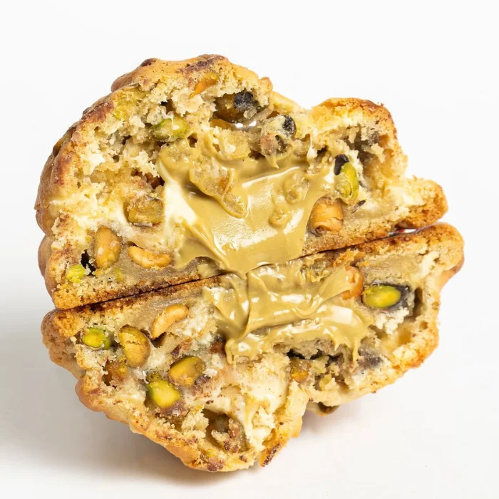 Galleta gourmet rellena de crema de pistacho